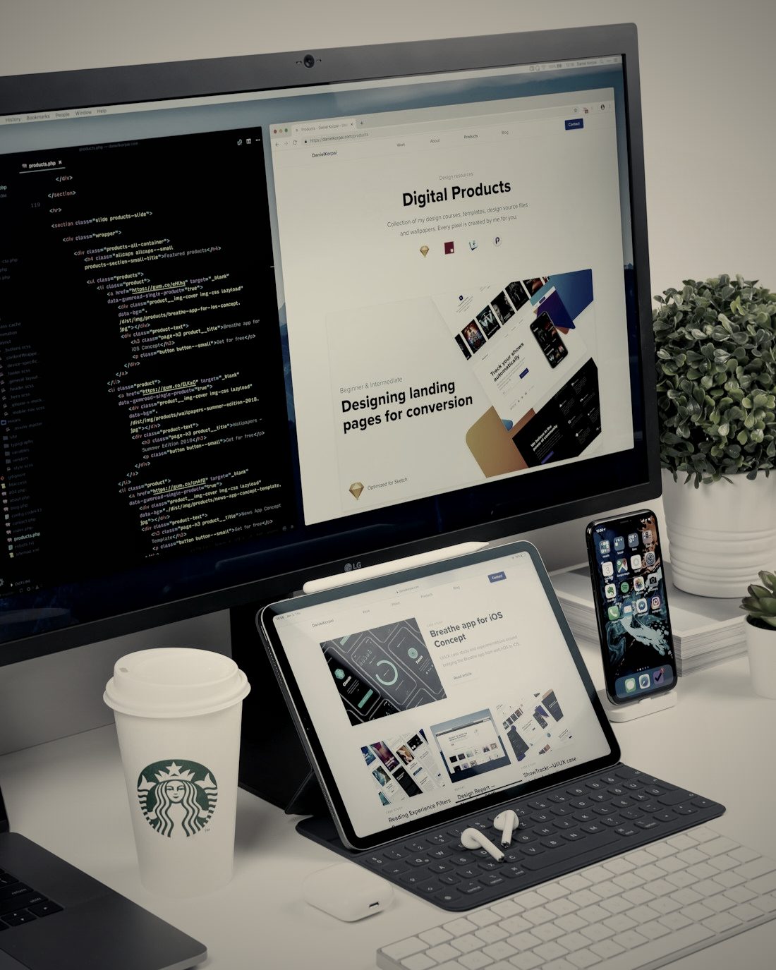 Diseño web en monitor y tablet (imagen conceptual)